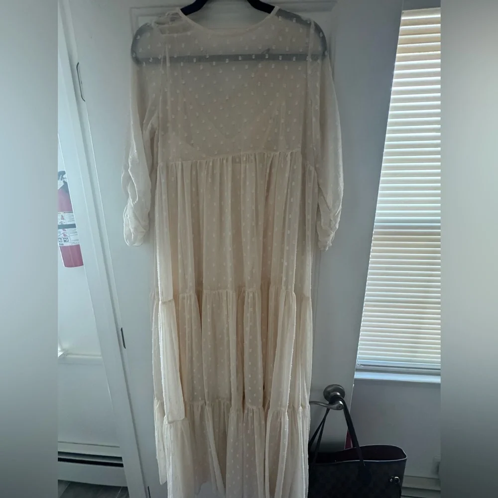 Zara Elegant Cream Maxi Dress - Picture 4 of 4